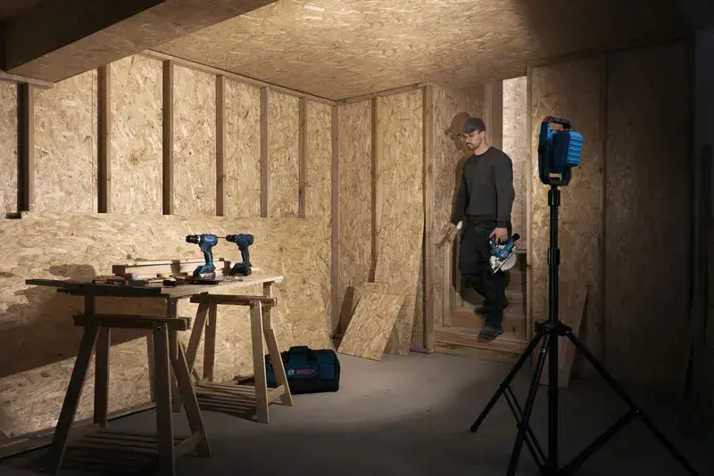 Projecteur de chantier sans-fil 18V PRO HEAVY DUTY GLI18V-3000 - BOSCH - sans batterie, ni chargeur - 06014A8100 Achat Immédiat